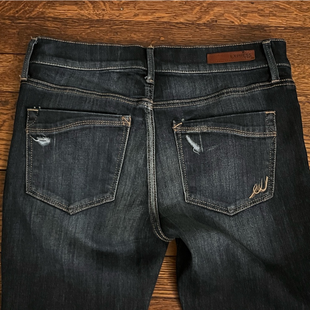 Express Mid Rise Legging Jeans, Distressed Dark Wash - Size 4 Short - Picture 6 of 8